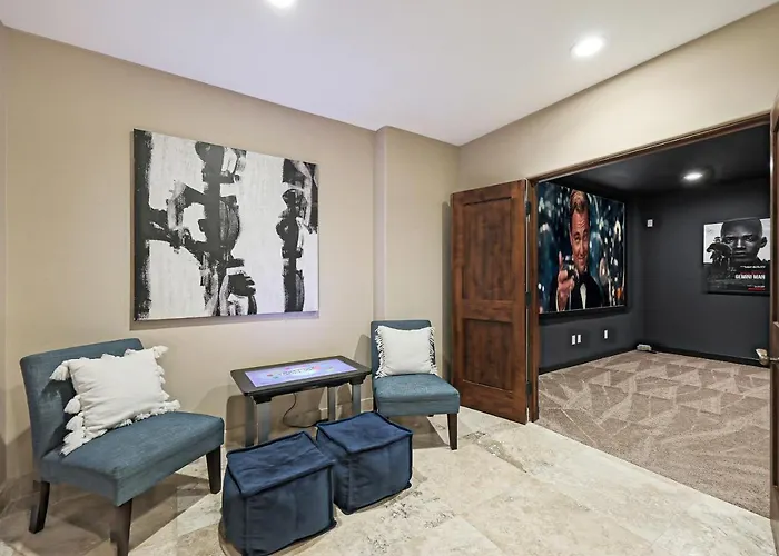 Luxury Estate, Sleeps 24, Sonoran By Homestakes *