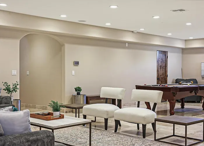 Luxury Estate, Sleeps 24, Sonoran By Homestakes