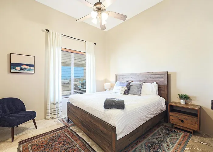 Luxury Estate, Sleeps 24, Sonoran By Homestakes Villa