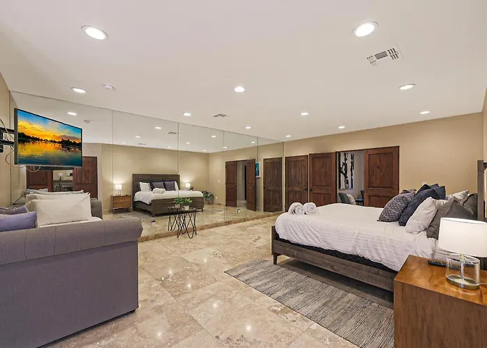 Luxury Estate, Sleeps 24, Sonoran By Homestakes *