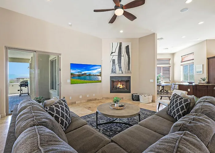 Luxury Estate, Sleeps 24, Sonoran By Homestakes *