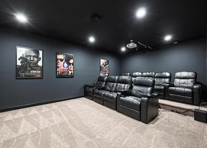Villa Luxury Estate, Sleeps 24, Sonoran By Homestakes