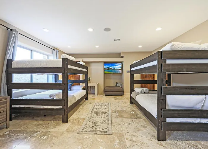 Luxury Estate, Sleeps 24, Sonoran By Homestakes